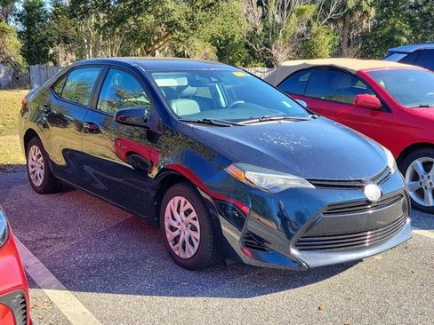 Used 2017 Toyota Corolla LE image 1