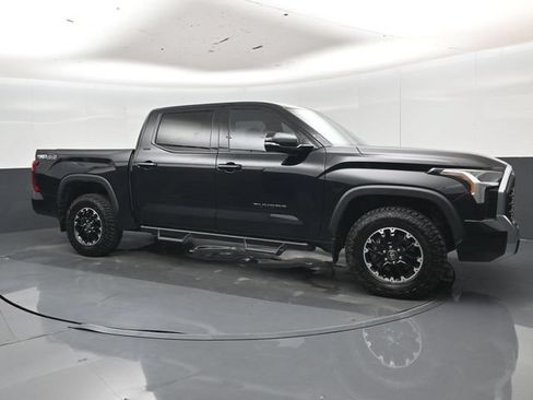 Used 2025 Toyota Tundra SR5 w/ TRD Off-Road Premium Package AWD/4WD image 2