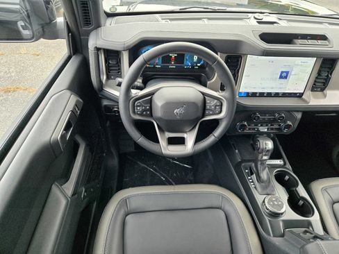 New 2026 Ford Bronco Outer Banks AWD/4WD image 7