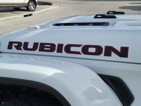 Used 2021 Jeep Gladiator Rubicon image 17