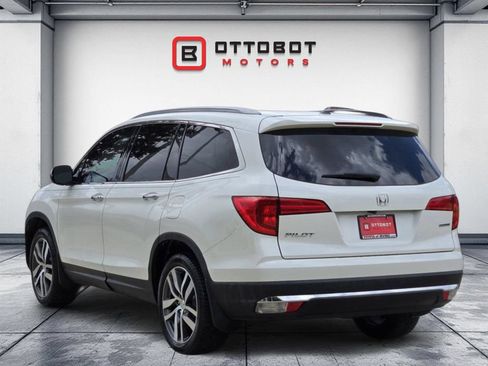 Used 2017 Honda Pilot Touring image 3