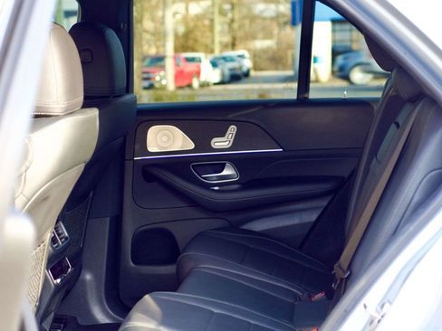 Used 2024 Mercedes-Benz GLE 450 MSRP$84600/4MATIC/DriverAssist image 37