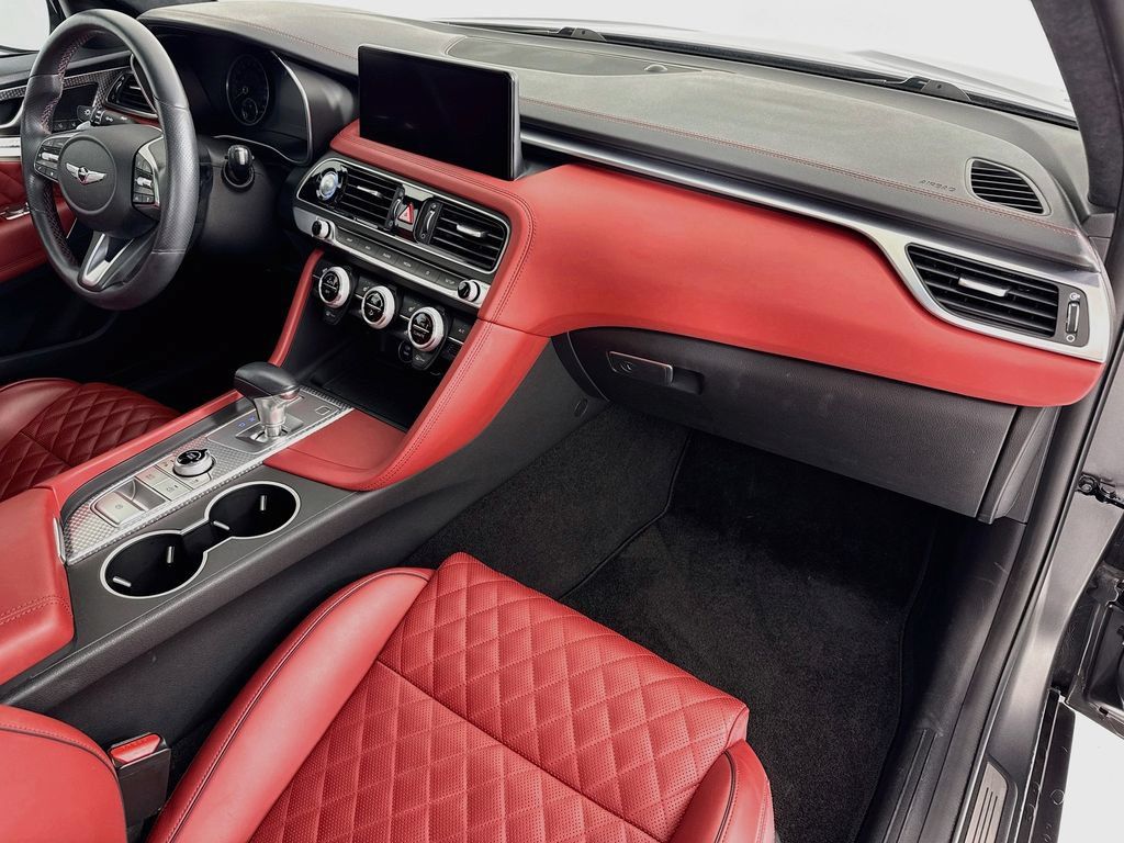 Used 2022 Genesis G70 3.3T Launch Edition RWD image 30