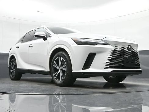 Used 2025 Lexus RX 350 Premium w/ Accessory Package AWD/4WD image 14