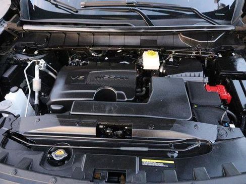 Used 2024 Nissan Pathfinder SL image 28