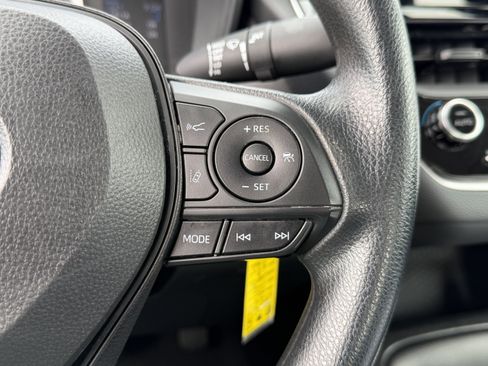 Certified 2021 Toyota Corolla LE image 26