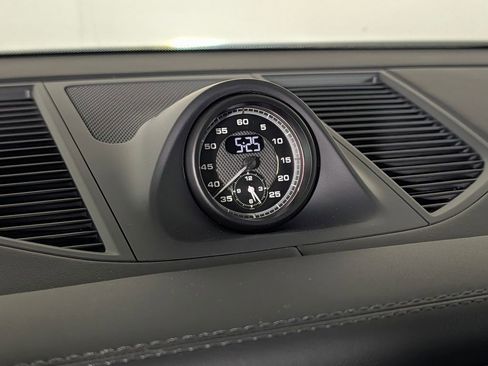 New 2026 Porsche Macan Turbo AWD/4WD image 31