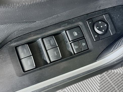 Used 2025 Toyota RAV4 XLE w/ Convenience Package image 15