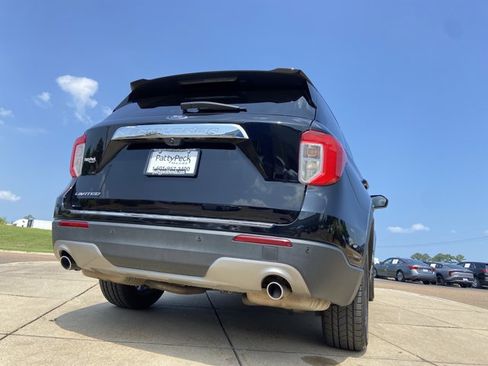 Used 2022 Ford Explorer Limited w/ Equipment Group 301A RWD image 53