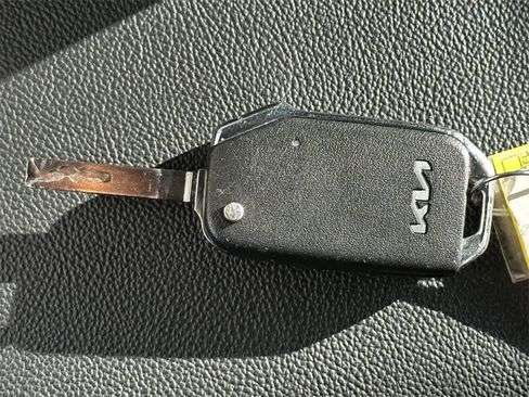 Used 2023 Kia Forte LXS image 20