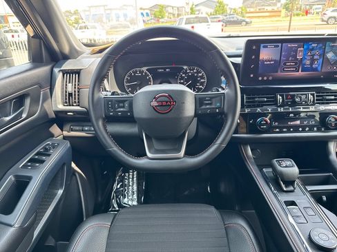 Used 2026 Nissan Pathfinder Rock Creek AWD/4WD image 13