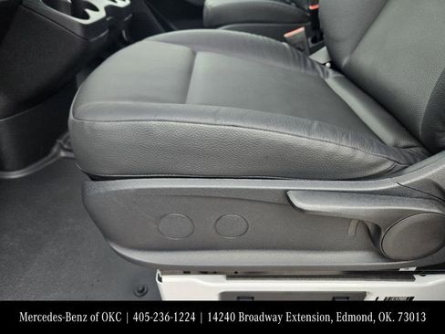 Used 2025 Mercedes-Benz Sprinter 2500 image 24