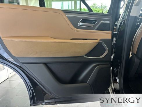Certified 2026 INFINITI QX80 Luxe w/ Cargo Package AWD/4WD image 23