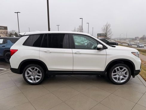 Used 2025 Honda Passport EX-L image 7