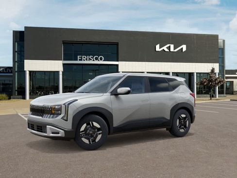 New 2027 Kia Seltos LX FWD image 3