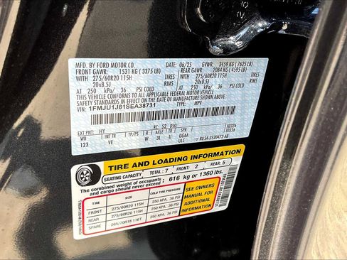 New 2025 Ford Expedition Active image 21