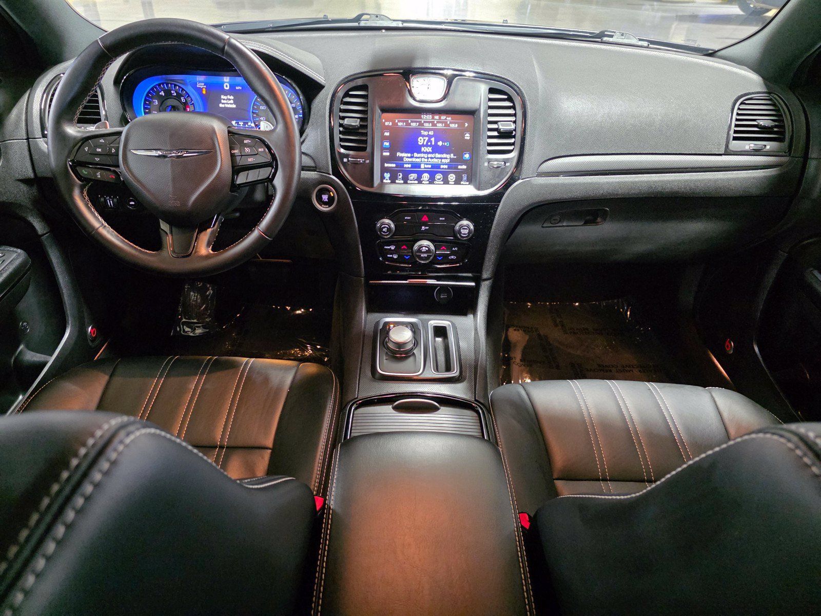 Used 2015 Chrysler 300 S RWD image 18