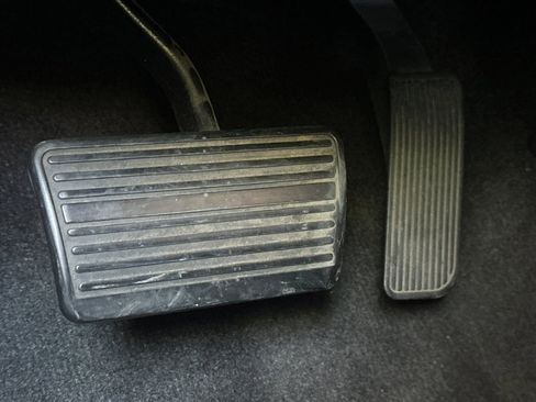 Used 2011 Chevrolet Silverado 2500 LTZ w/ LTZ Plus Package image 40