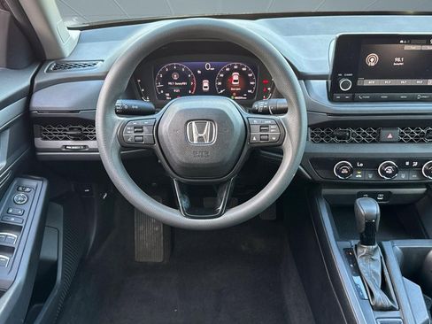 Used 2023 Honda Accord LX image 27