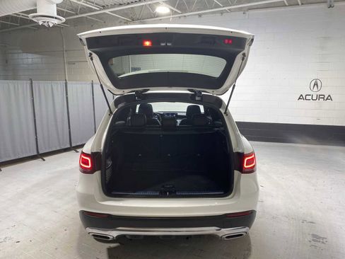 Used 2021 Mercedes-Benz GLC 300 4MATIC image 19