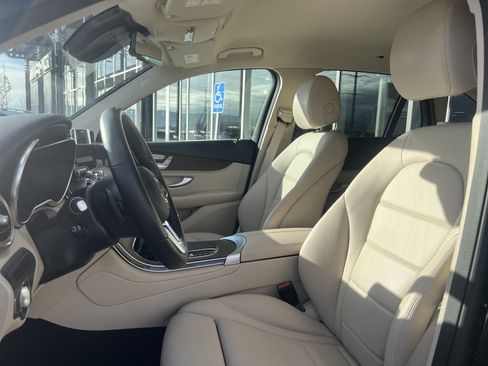 Certified 2022 Mercedes-Benz GLC 300 4MATIC image 11