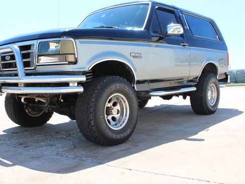 Used 1993 Ford Bronco AWD/4WD image 31