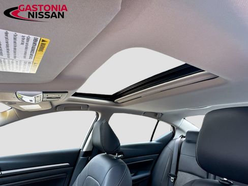 Used 2023 Nissan Altima 2.5 SL AWD/4WD image 29