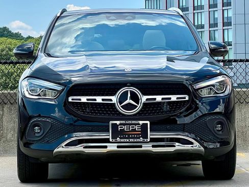 Used 2023 Mercedes-Benz GLA 250 4MATIC image 3