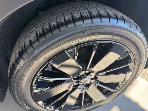 New 2026 Mitsubishi Outlander LE image 12