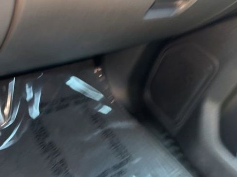 Used 2021 Chevrolet Silverado 1500 Custom image 22