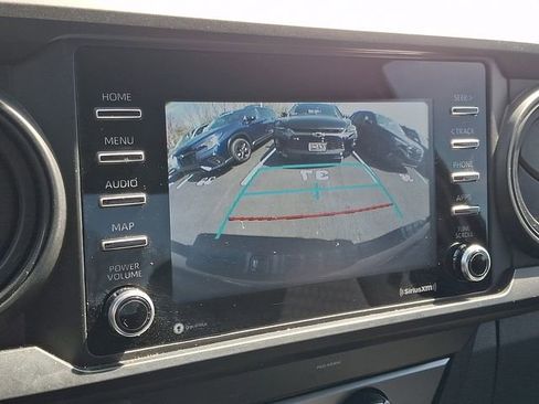 Used 2020 Toyota Tacoma SR image 16