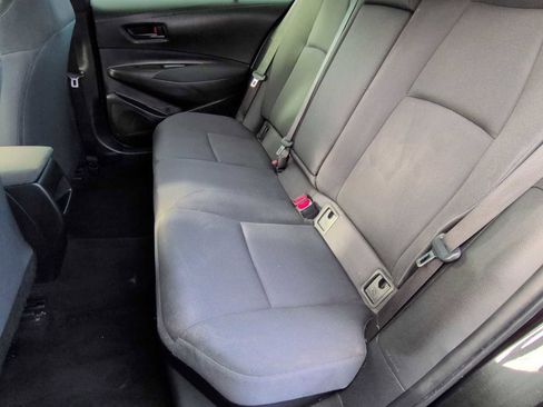 Used 2022 Toyota Corolla LE image 18