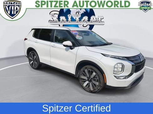 Used 2025 Mitsubishi Outlander SE AWD/4WD image 2