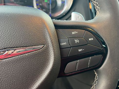 Used 2023 Chrysler 300 S RWD image 22