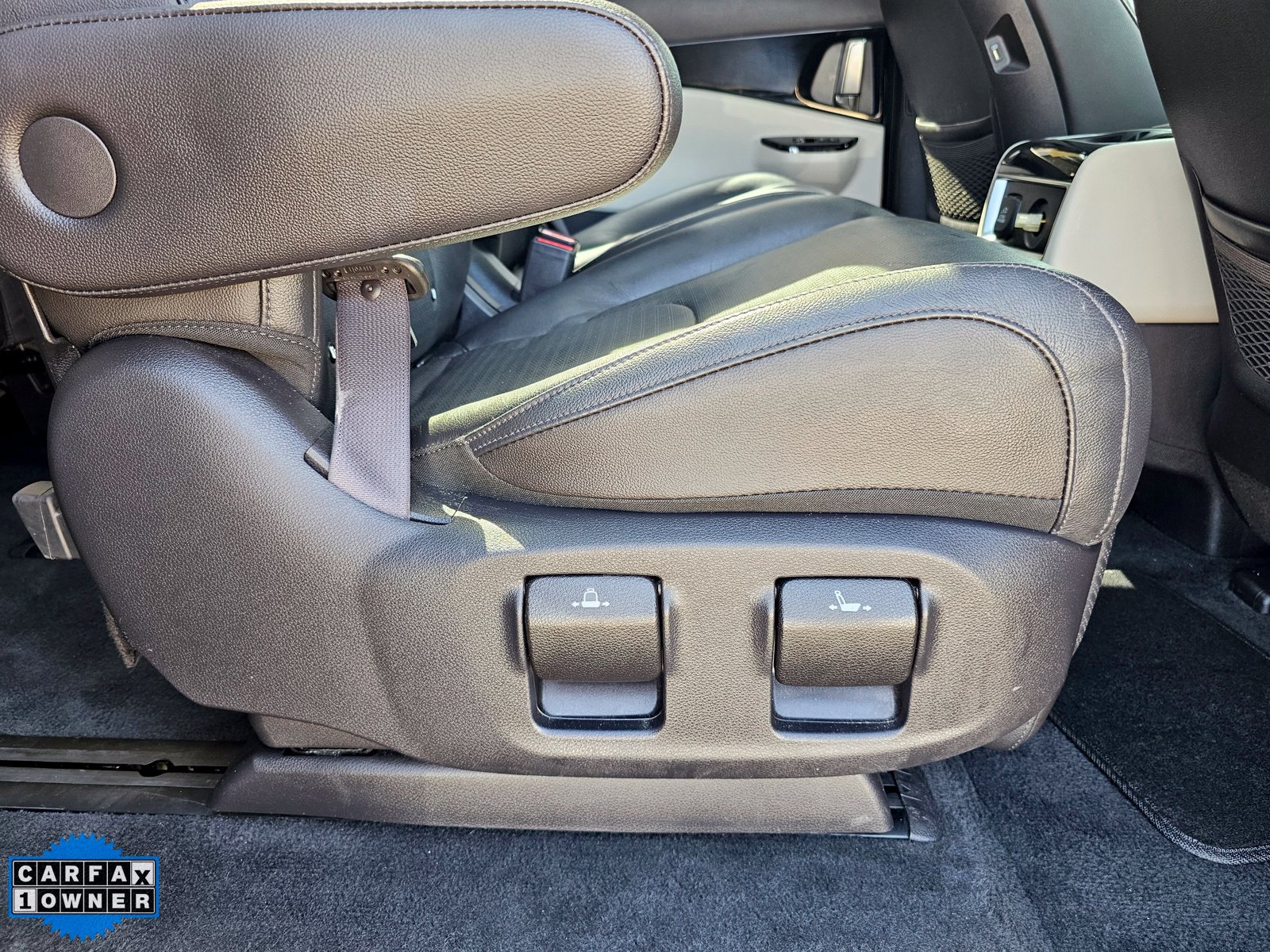 Used 2023 Kia Carnival SX Prestige FWD image 37