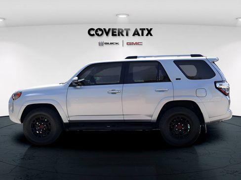 Used 2024 Toyota 4Runner SR5 Premium w/ Moonroof Package AWD/4WD image 4