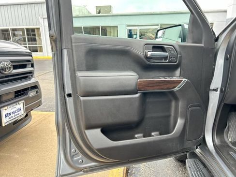 Used 2021 GMC Sierra 1500 SLT w/ SLT Premium Package AWD/4WD image 27