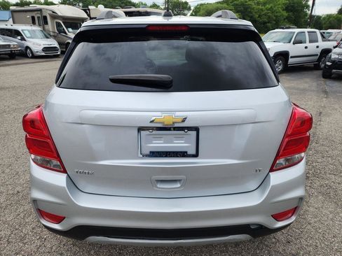 Used 2019 Chevrolet Trax LT w/ LT Convenience Package image 14