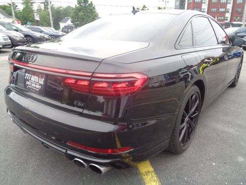 Used 2023 Audi S8 AWD/4WD image 19