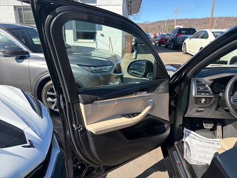 Used 2024 BMW X3 xDrive30i w/ Premium Package image 16