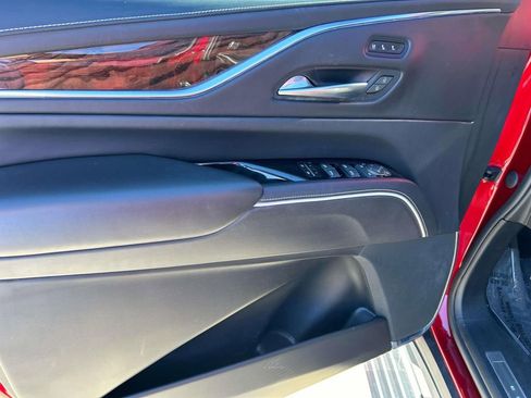 Used 2022 Cadillac Escalade ESV Sport Platinum w/ LPO, ONYX Package image 31