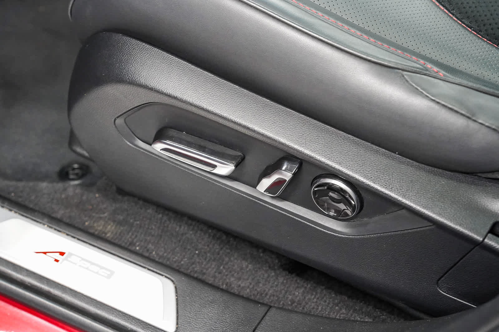 Used 2023 Acura RDX w/ Advance Package FWD image 23