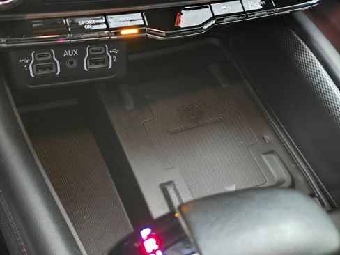Used 2021 Dodge Durango R/T w/ Blacktop Package AWD/4WD image 39