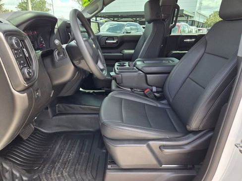Used 2023 Chevrolet Silverado 1500 W/T w/ Trailering Package image 5