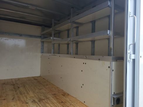 Used 2017 GMC Savana 3500 image 12