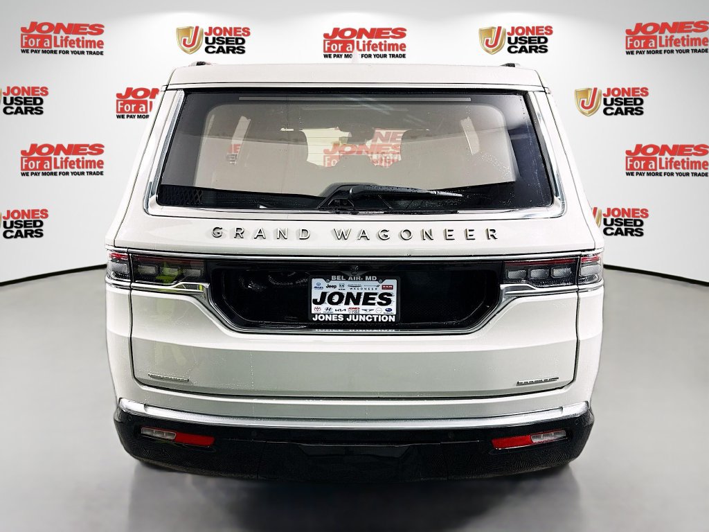 Used 2022 Jeep Grand Wagoneer Series III w/ Flexible Seating Group AWD/4WD image 17