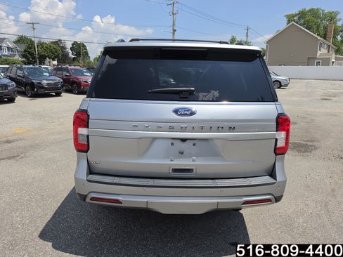 Used 2023 Ford Expedition XLT AWD/4WD image 6