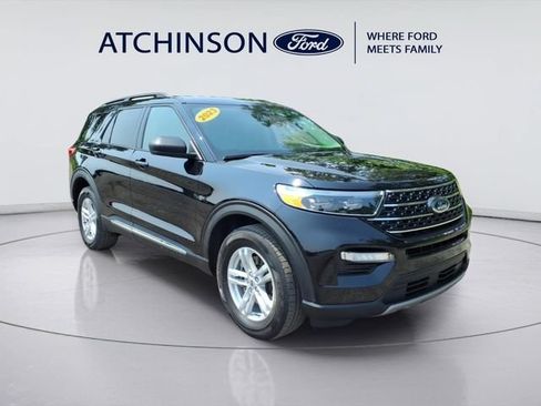 Certified 2023 Ford Explorer XLT w/ Equipment Group 202A AWD/4WD image 3
