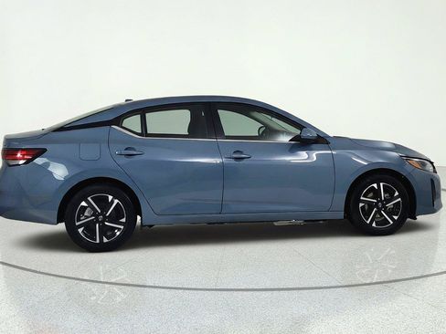 Used 2024 Nissan Sentra SV FWD image 7
