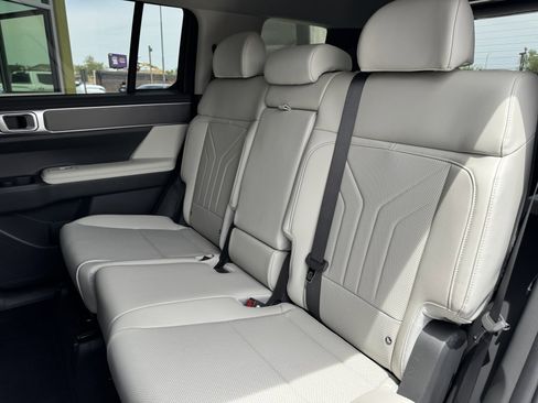 Used 2024 Hyundai Santa Fe SEL image 33